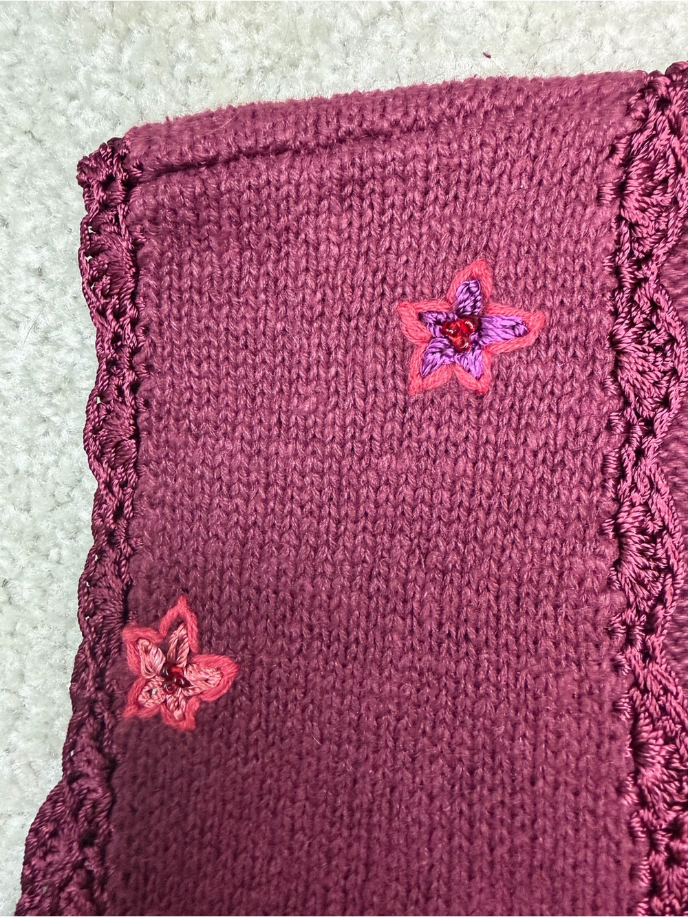 Vintage Erika knit embroidered vest - Picture 4 of 6